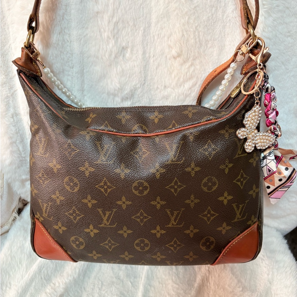 Refurbished vintage Louis Vuitton Brown Monogram Shoulder Bag. COA included
